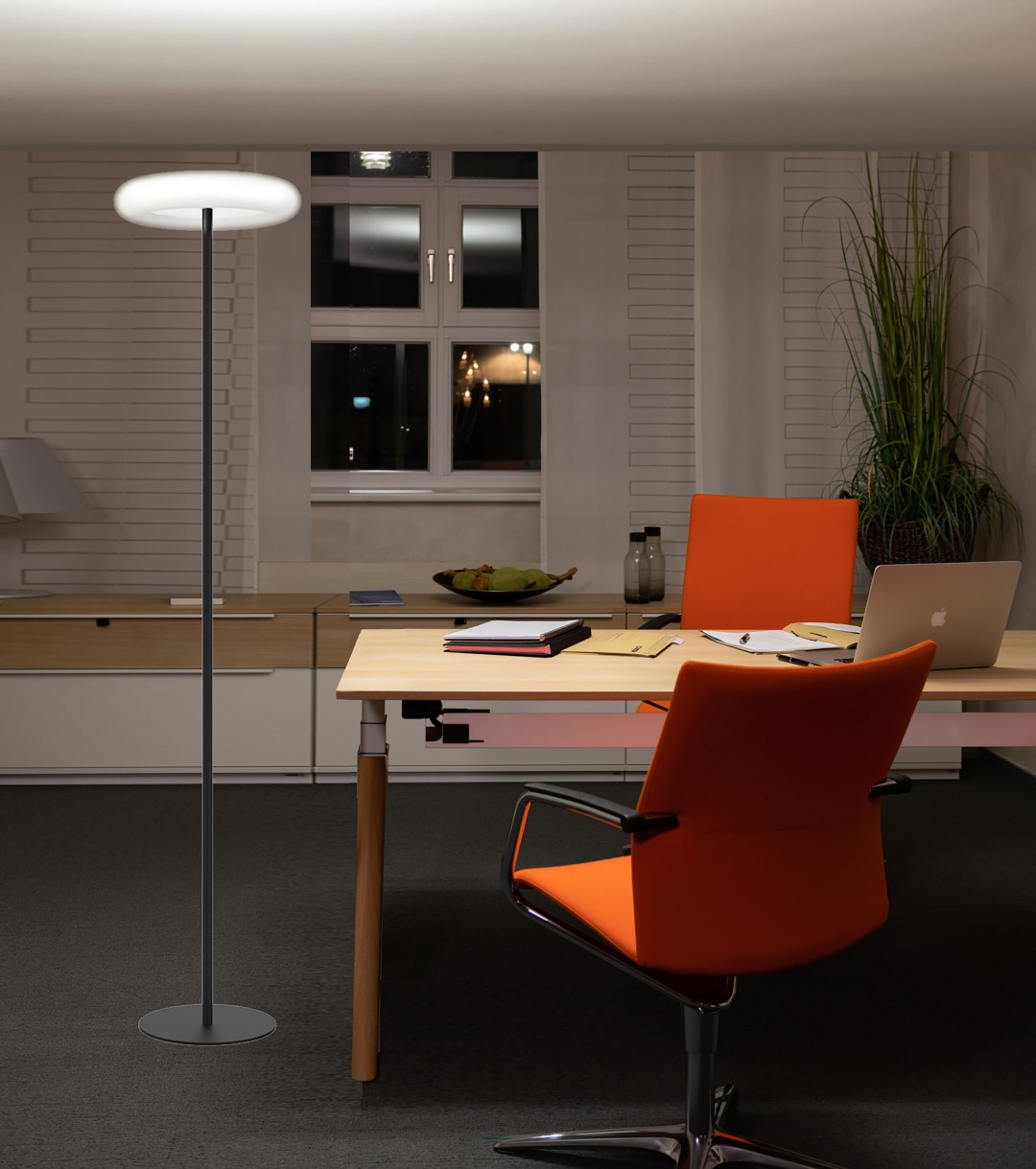 UNILUX COCOON moderne LED-Stehleuchte für Büro und Wohnbereich