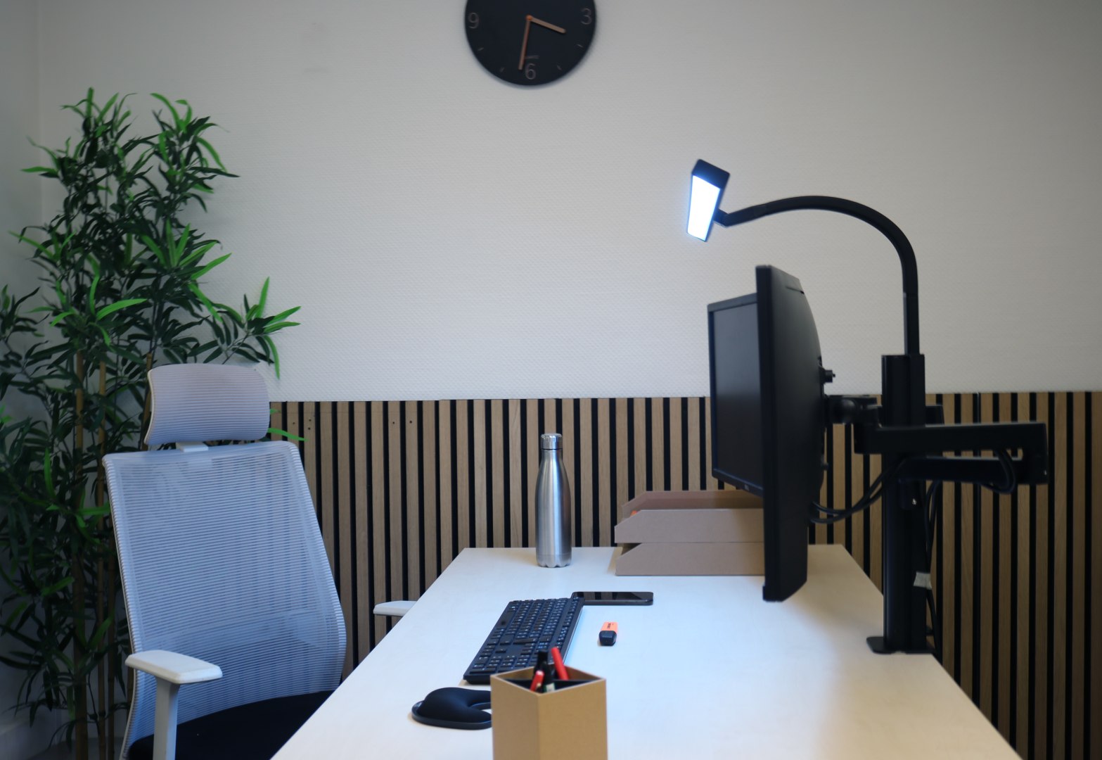 STRATA LUMINO SCREEN mit Lichttherapie-Funktion