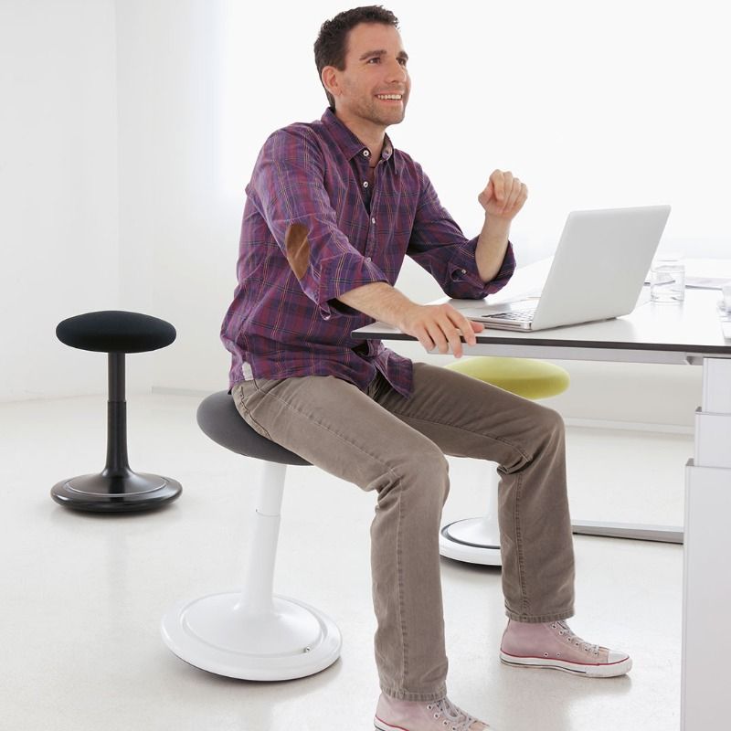 Ergonomischer Aktiv-Hocker mit beweglichem Sitz