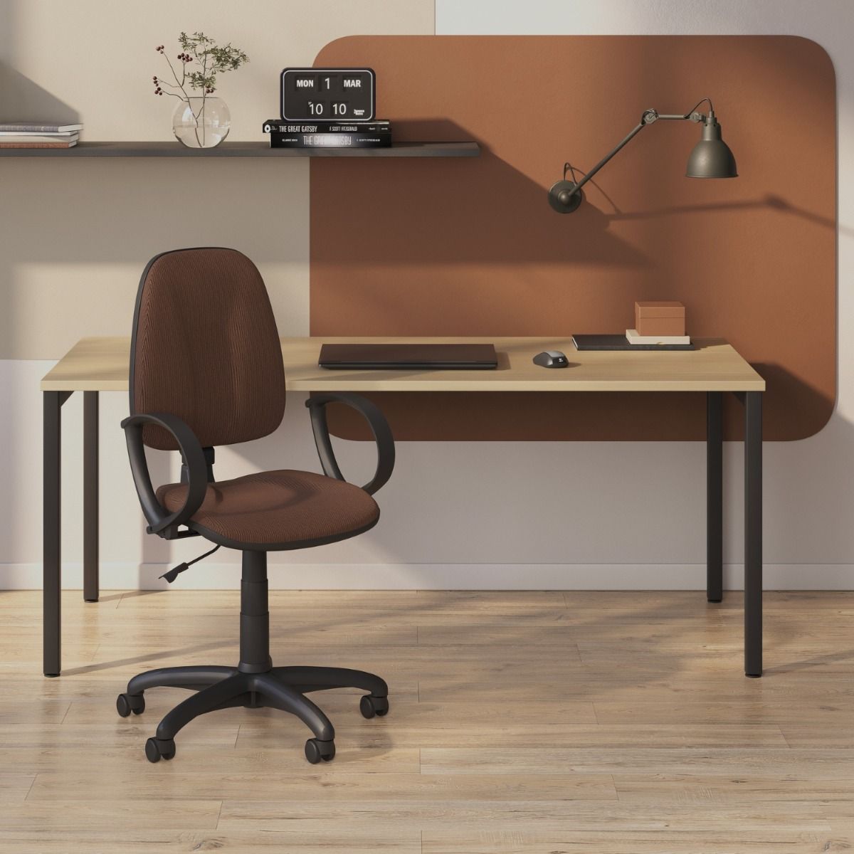 Schreibtisch mit eckigem 4-Fuß-Gestell im Open-Space-Büro