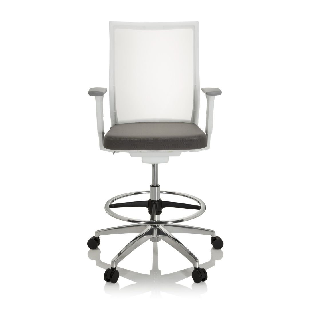 Arbeitsstuhl mit Netzrücken und hoher Sitzposition