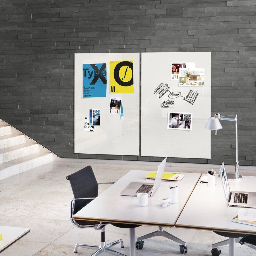 Glas-Whiteboard Artverum in hochglänzendem Super-Weiß im Großformat