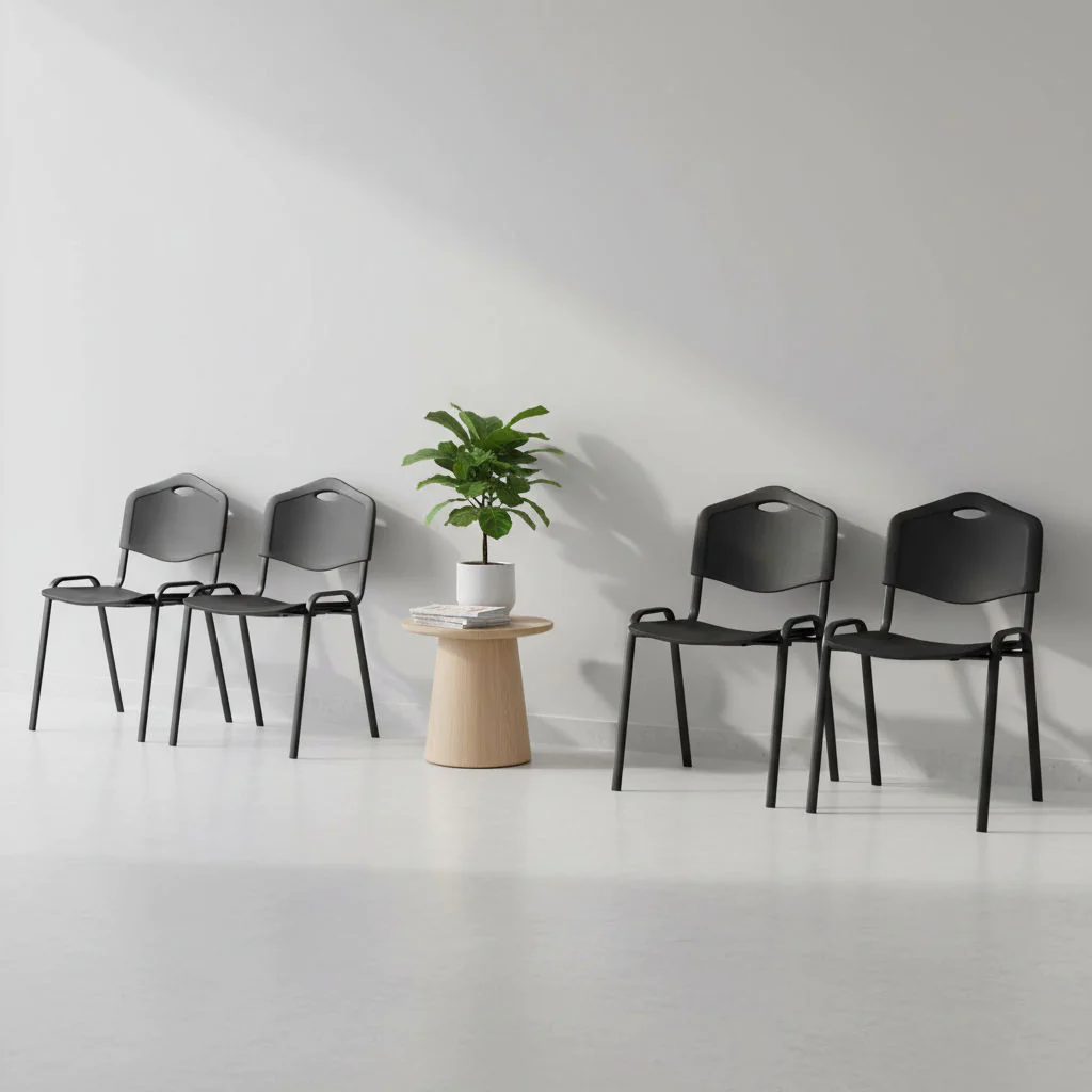Nowy Styl ISO Plastic Konferenzstuhl mit pflegeleichter Kunststoffschale in Schwarz
