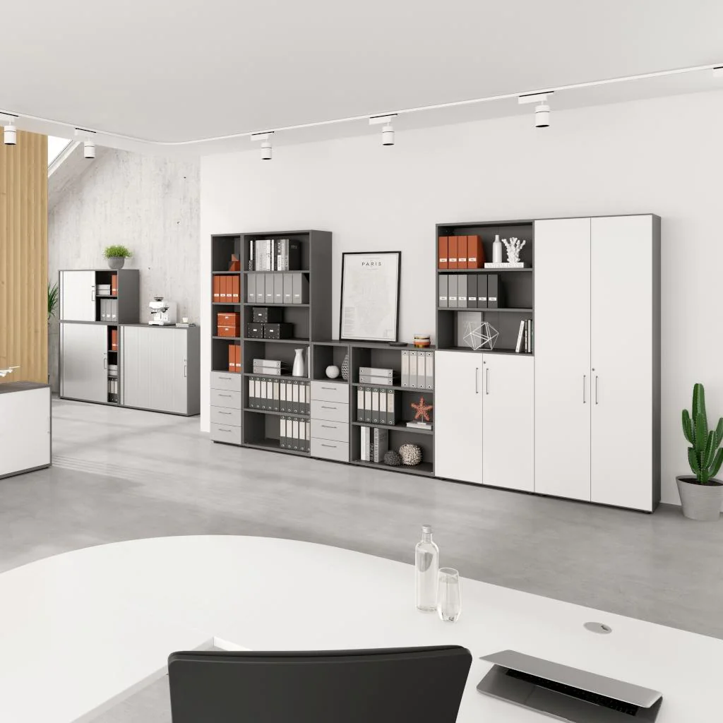 Detailansicht der Schubkästen und des Regalfachs des Hammerbacher Kombischranks