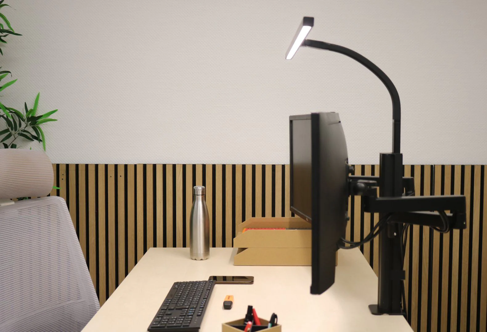 Tischleuchte mit Monitorarm doppelt Strata screen von Unilux - Produktbild 14 von 19