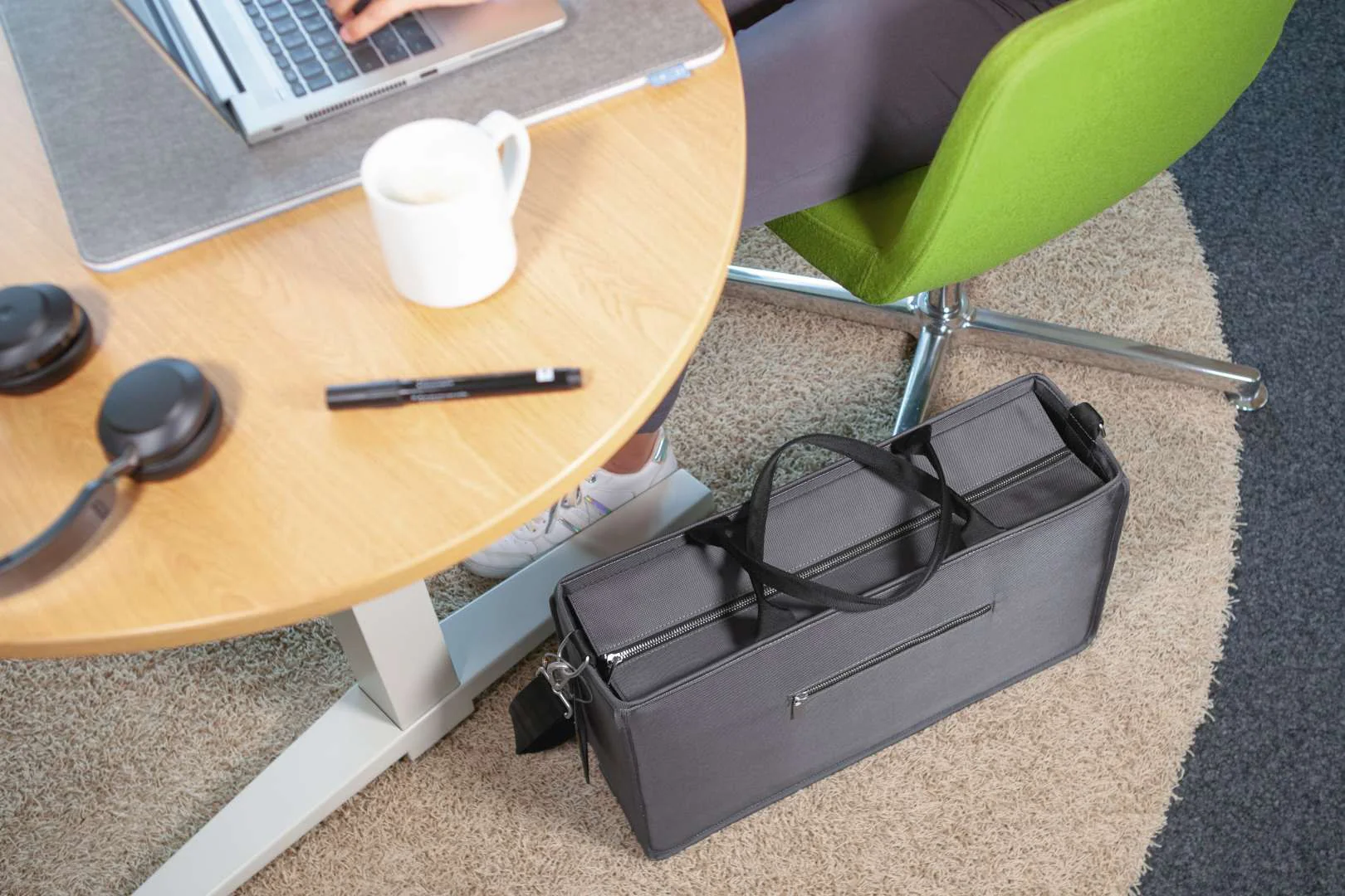 Desk Sharing Bag Premium L von Sigel - Produktbild 7 von 14