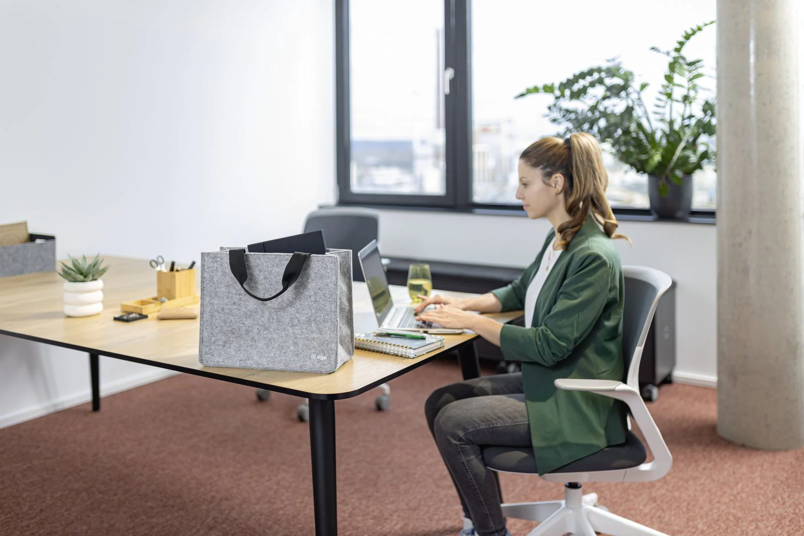 Desk Sharing Bag Basic M von Sigel - Produktbild 10 von 12