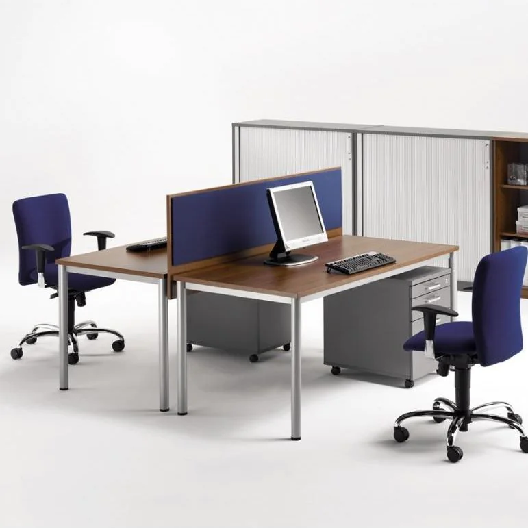 Schreibtisch E10 Rundrohr 4-Fuß mit Beinraumblende von Nowy Styl - Produktbild 7 von 9