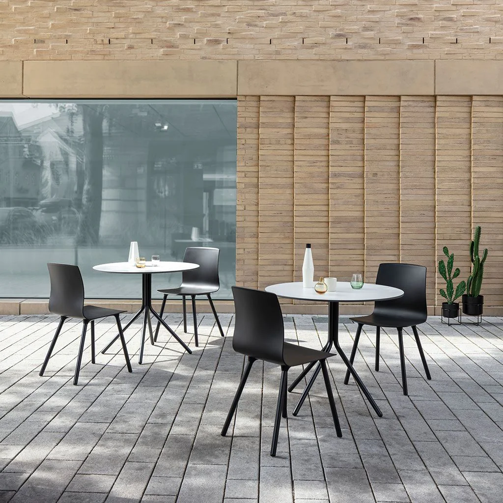 Konferenzstuhl Fiore Outdoor Kunststoffschale 4-Fuß von Dauphin - Produktbild 2 von 20