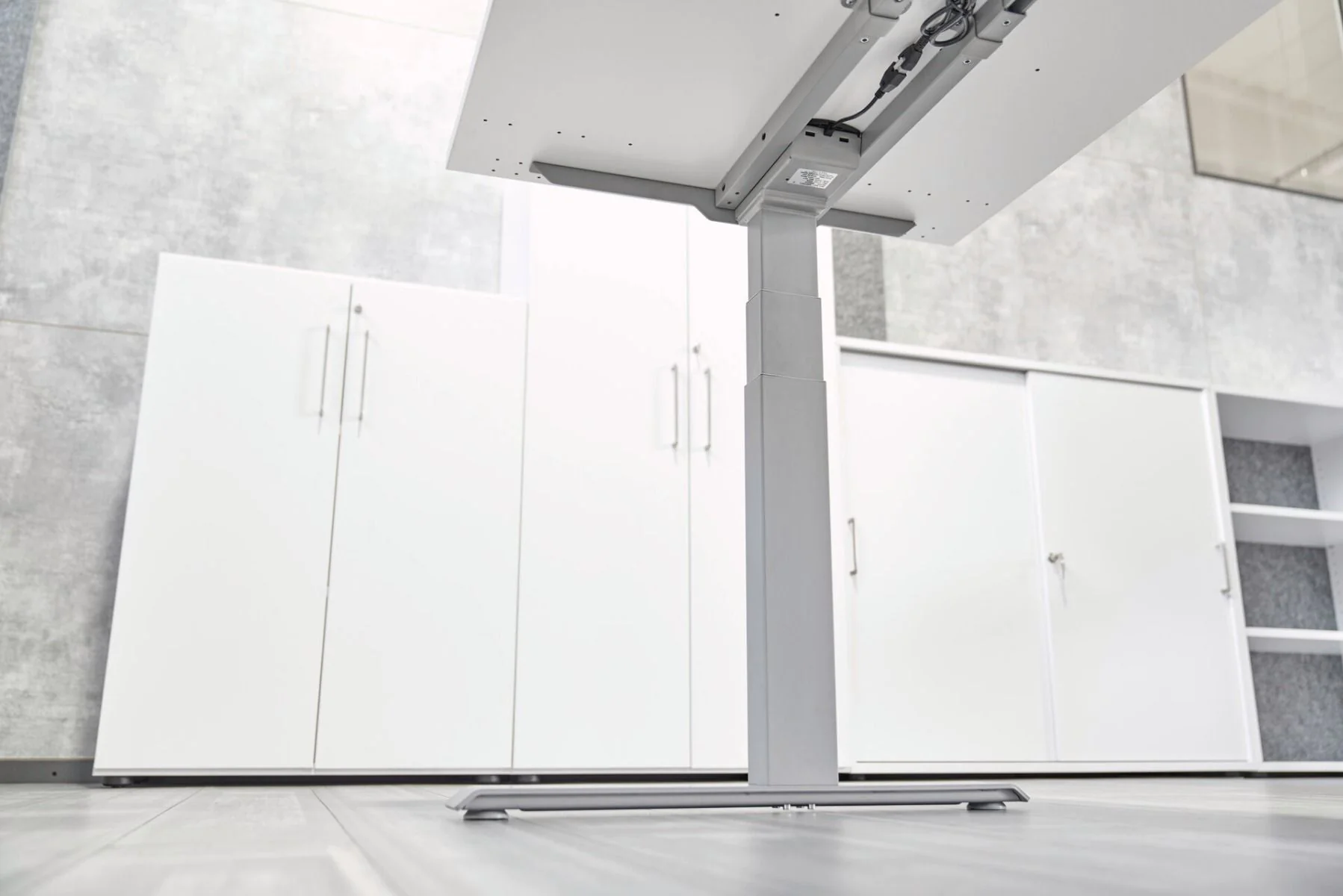 Höhenverstellbarer Schreibtisch XDKB von Hammerbacher - Produktbild 7 von 22
