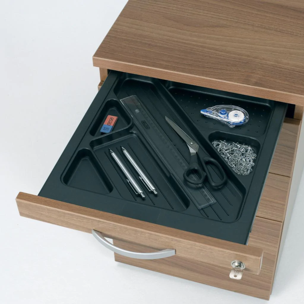Details: Rollcontainer am Schreibtisch