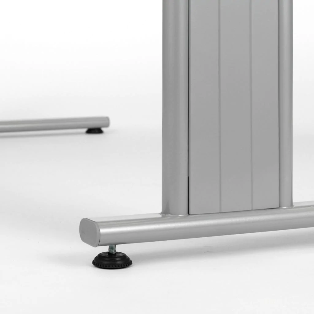 Detailansicht des Geramöbel C-Flex Freiform mit Kabelkanal-Traverse