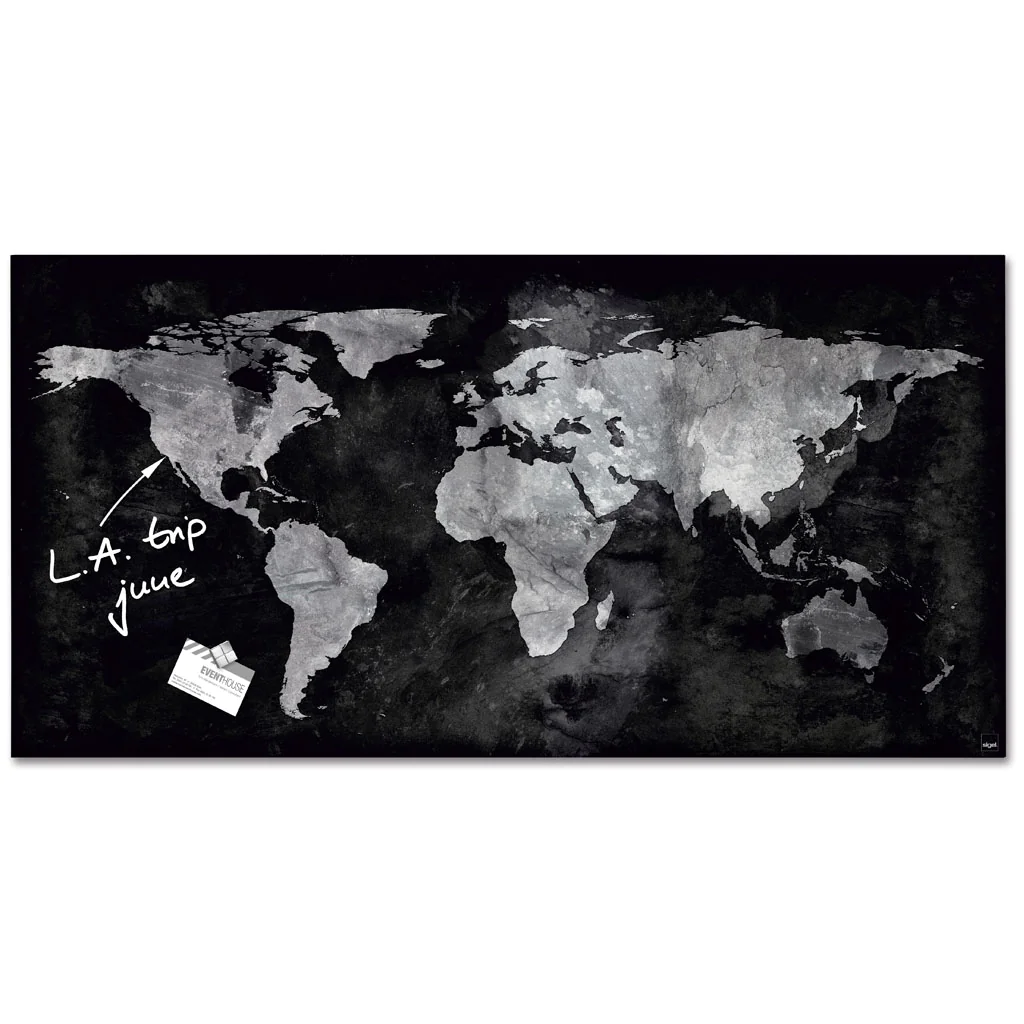 Das Artverum World Map Board als Blickfang im Büroalltag