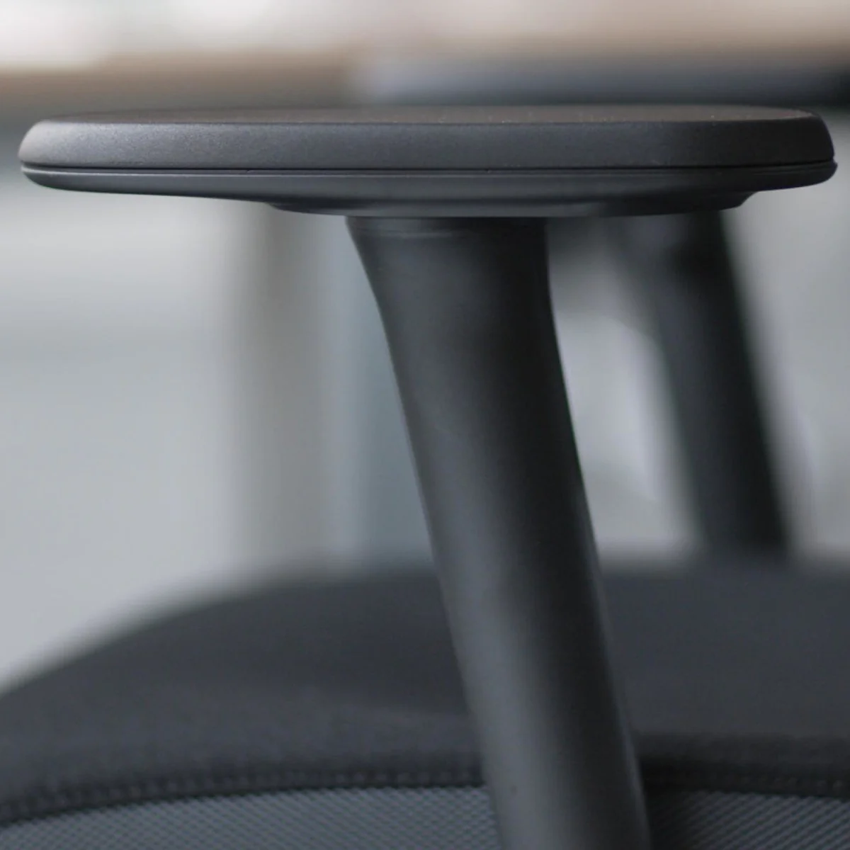 Detailansicht der Rückenlehnen- und Mechanik-Optionen des Nowy Styl Xenium
