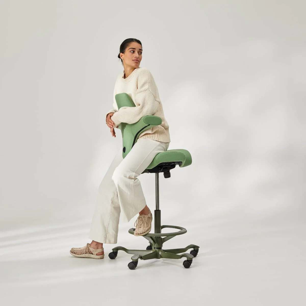 ergonomisch eingestellter Bürostuhl